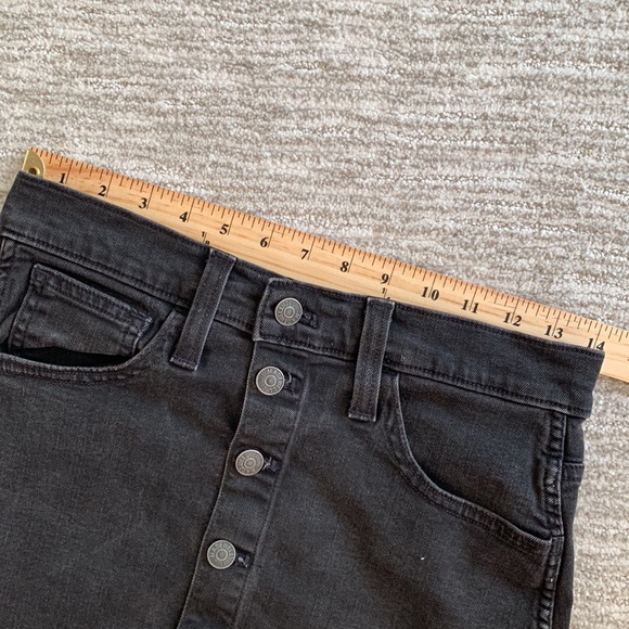 Madewell Washed Black Denim Mini Skirt Womens Size 26 High Rise Button Front - Picture 4 of 9